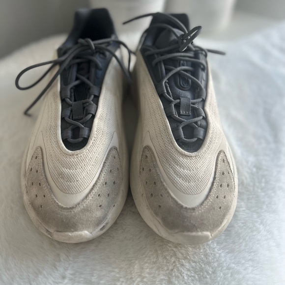 Kids Adidas Originals Ozelia Sneaker - Picture 16 of 16